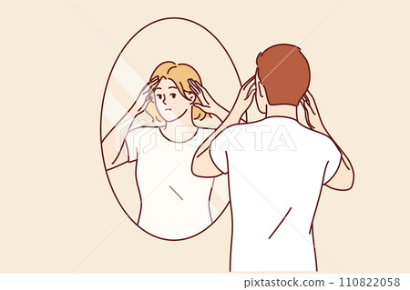 Man identifies himself as woman by looking in mirror and seeing girl in reflection 110822058