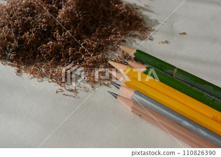 pencil and shavings 110826390