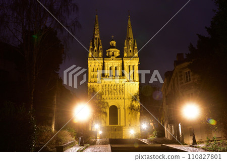 Night view of Saint Maurice Cathedral in Angers, France. Photographed on December 26, 2023. 110827801
