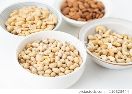 Assorted beans and nuts 110828444