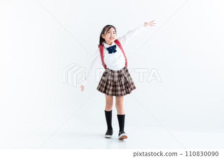 背著書包書包的女孩 背著書包書包的女孩 110830090