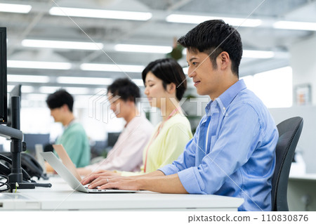 Engineer working in the office 110830876