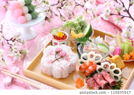 櫻花米賞花便當一盤 櫻花米賞花便當一盤 110835917