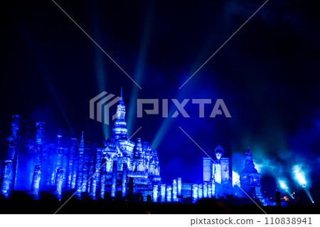 Loy Khrathong festival in Sukhothai historical park, Thailand 110838941