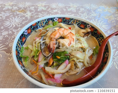 Seafood Champon 110839151