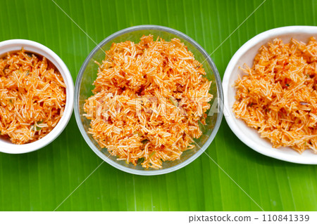 Sweet and sour crispy noodles Sweet and sour crispy noodles 110841339