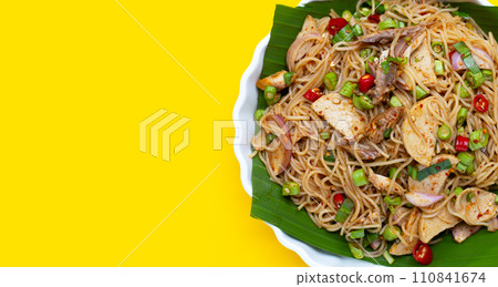 Fermented rice flour noodles spicy salad 110841674