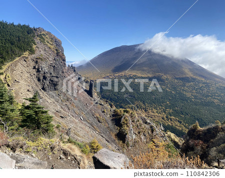 淺間山在秋天 淺間山在秋天 110842306