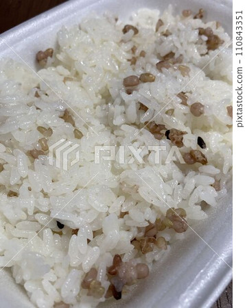 "Mochi barley rice" ordered at a bento shop 110843351