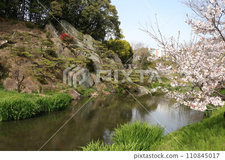 Yuzuki Castle Ruins, No. 80 of Japan's 100 Famous Castles, located in Matsuyama City⑨ Yuzuki Castle Ruins, No. 80 of Japan's 100 Famous Castles, located in Matsuyama City⑨ 110845017