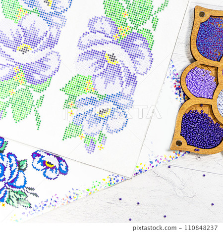 Set for beading. Beads in packages. Threads in the palette 110848237