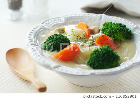 cream stew cream stew 110852901