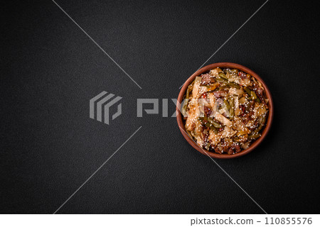 Delicious Asian dish udon with hot peppers, green beans, spices and herbs 110855576