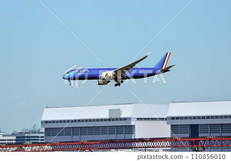 ITA Airbus A350 Haneda 34L approach 110856010