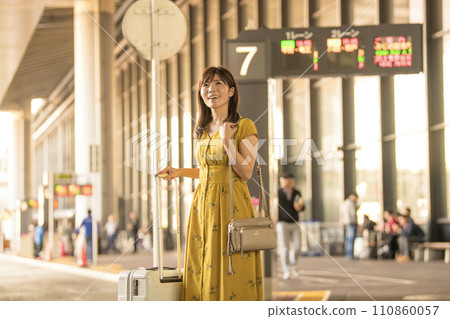 機場到達巴士站女 110860057
