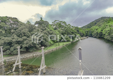 伊勢神宮宇治橋晚上更換橋樑 110861209