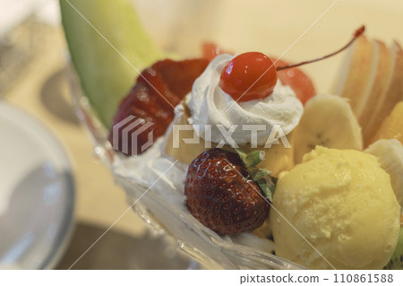 Retro pudding a la mode with fruit Retro pudding a la mode with fruit 110861588