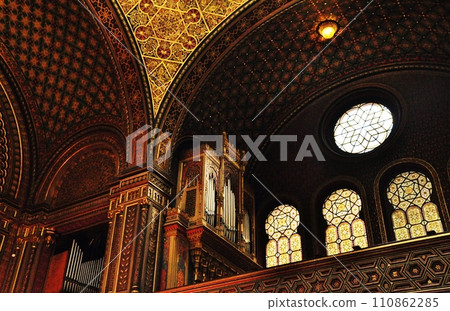 布拉格的西班牙猶太教堂 110862285