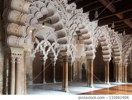 Interiors of medieval Aljaferia Palace, Zaragoza, Spain Interiors of medieval Aljaferia Palace, Zaragoza, Spain 110862906