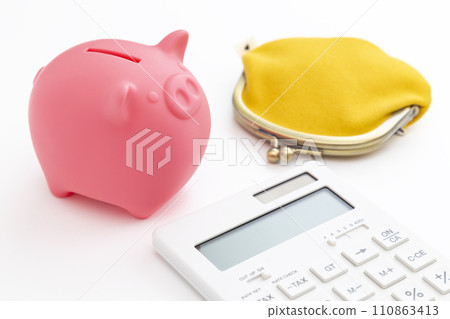Calculator, wallet and piggy bank Calculator, wallet and piggy bank 110863413