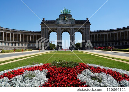 Arc de Triomphe in the Cinquantenaire Park Arc de Triomphe in the Cinquantenaire Park 110864121