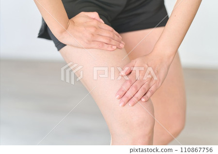 女子訓練時大腿受傷 110867756