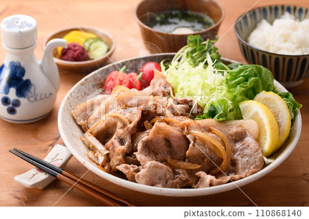 姜烤豬肉套餐 110868140