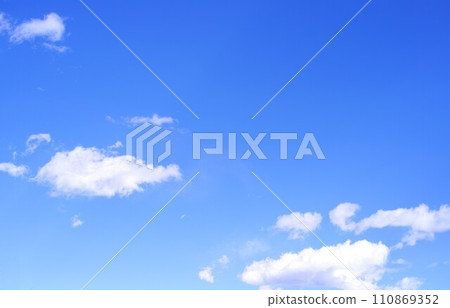 藍色的天空和雲圖像 藍色的天空和雲圖像 110869352