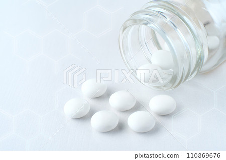 Medical/Medical Image-Medicine and Benzene Ring 110869676