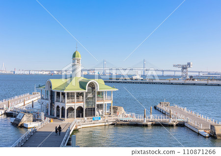 Pukari Sanbashi Minatomirai Pier Marine Passenger Terminal 110871266
