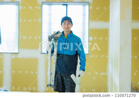 從事室內設計業的年輕人 110871270