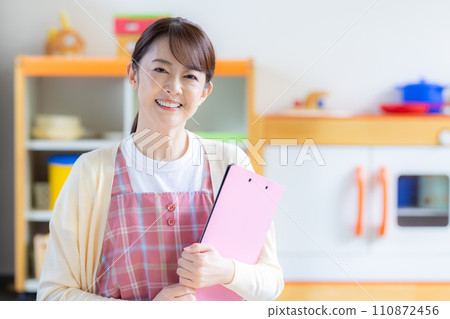 保育員肖像攝影合作：有明教育藝術專門學校 110872456