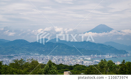 Overlooking Suruga Bay from Nihondaira, Shizuoka 110873974