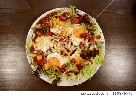 Taco rice  110879775