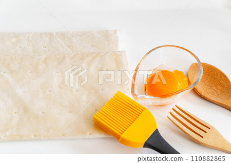 Making pie with frozen puff pastry Making pie with frozen puff pastry 110882865