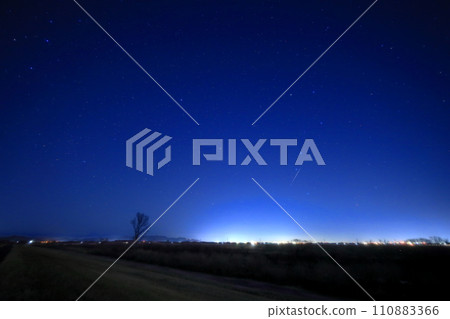 Shibungid meteor shower seen at Watarase Yusuichi 110883366