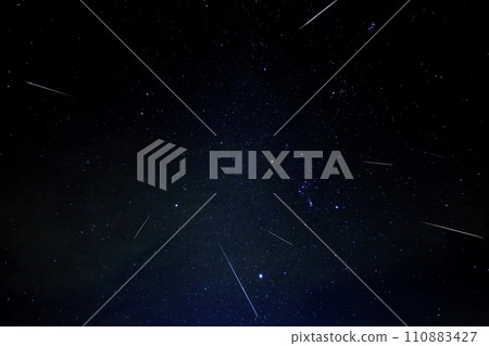 Meteor shower/Nikko City, Tochigi Prefecture (composite) 110883427