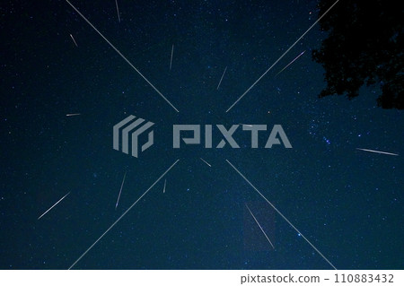 Meteor shower/Mogi Town, Tochigi Prefecture (composite) Meteor shower/Mogi Town, Tochigi Prefecture (composite) 110883432