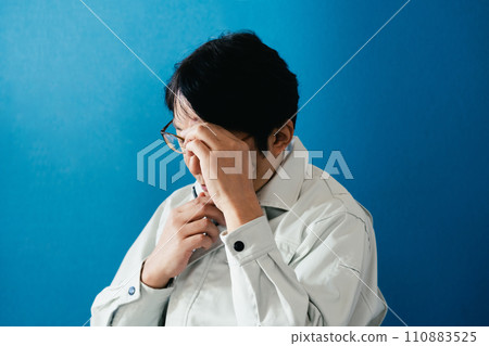 Businessman in work clothes worried Businessman in work clothes worried 110883525