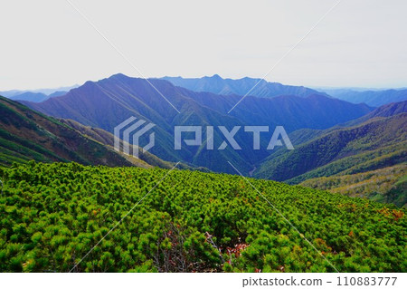 1839年神威江內牛山山脊的山峰 1839年神威江內牛山山脊的山峰 110883777