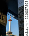 In spring in front of Kyoto Station, you can see Kyoto Tower rising against the blue sky in a picture frame on the wall of the station building. 110887893