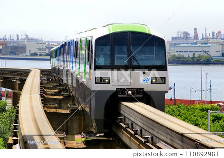 高速連接國際機場和市中心的單軌鐵路 110892981