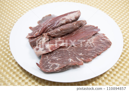 牛肉佐賀裡 110894857