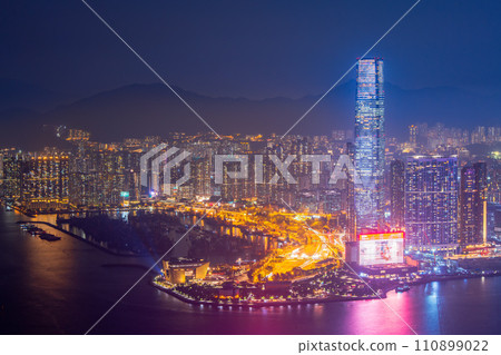 Night view from Hong Kong Victoria Peak 110899022