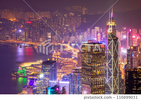 Night view from Hong Kong Victoria Peak 110899031