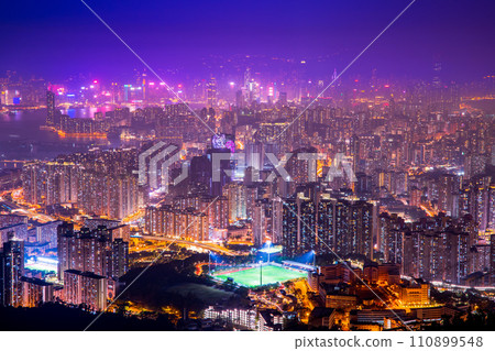 香港九龍山頂夜景 110899548