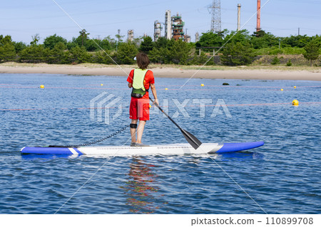 薩普鐵人三項比賽游泳救援志願者 110899708