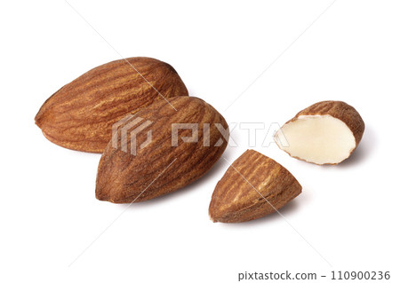 Almond 110900236
