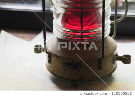 Red marine signal light, close up Red marine signal light, close up 110900898