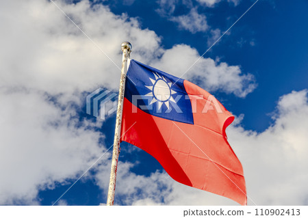 Taiwan 110902413